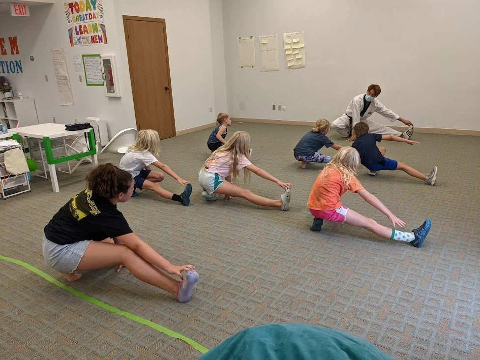 Elementary-School-Taekwondo.jpg