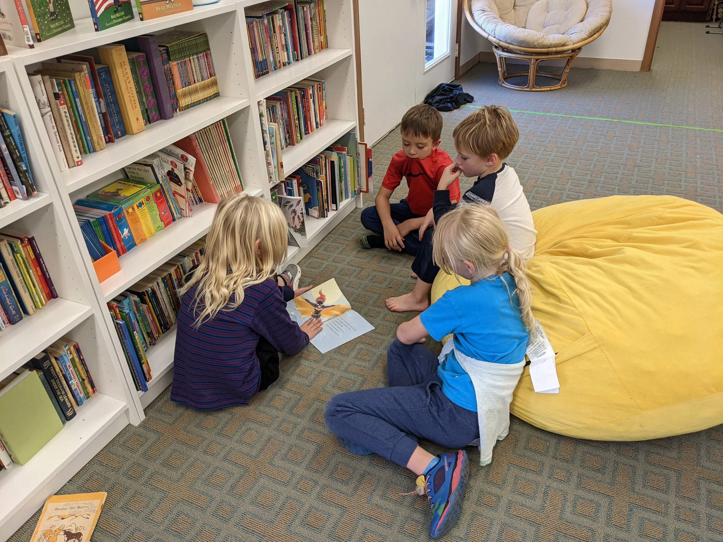 Students reading at private school in Dublin, OH
